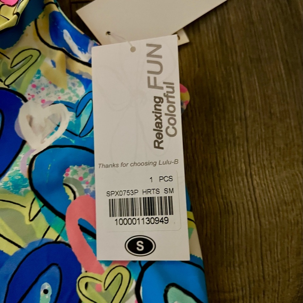 Lulu B Sleeveless Ruffle Cooling UPF 50 Top Colorful Hearts Print Small NWT new - Picture 11 of 12